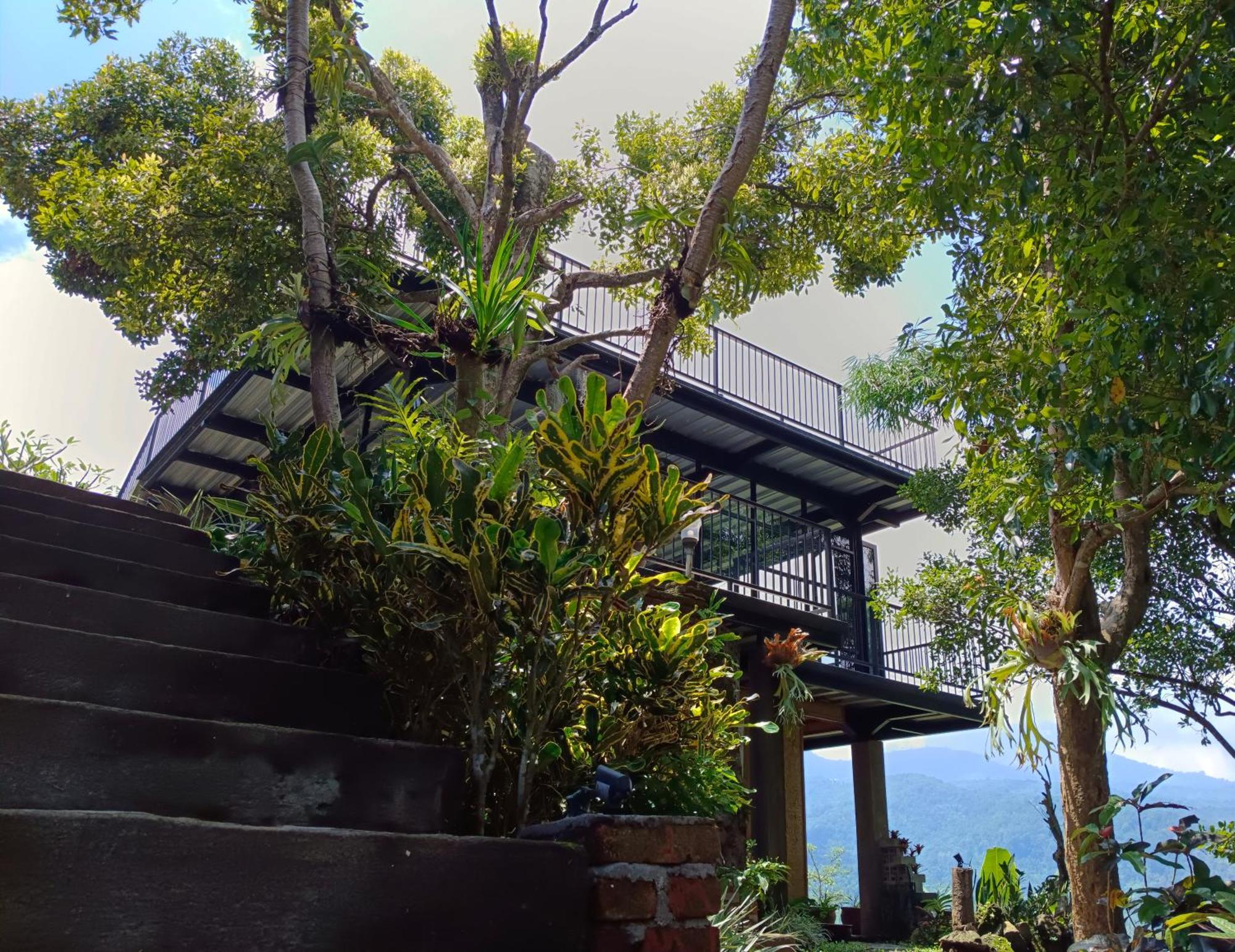 Kraras Munduk Guest House & Donbiyu Rendezvous Restaurant Exterior foto