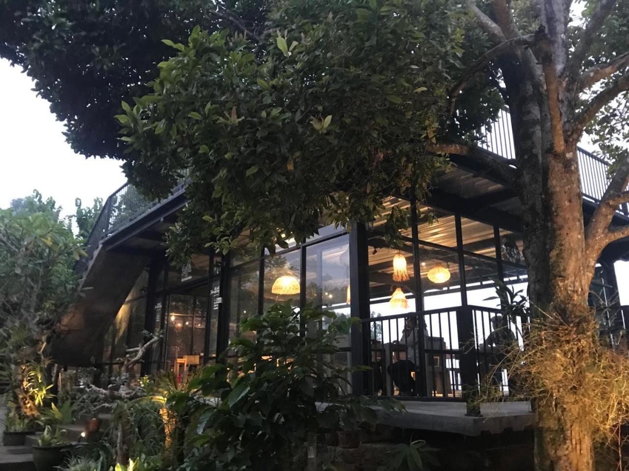 Kraras Munduk Guest House & Donbiyu Rendezvous Restaurant Exterior foto
