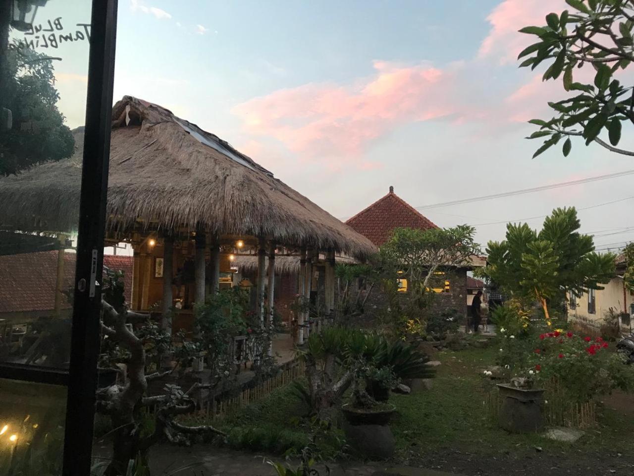 Kraras Munduk Guest House & Donbiyu Rendezvous Restaurant Exterior foto
